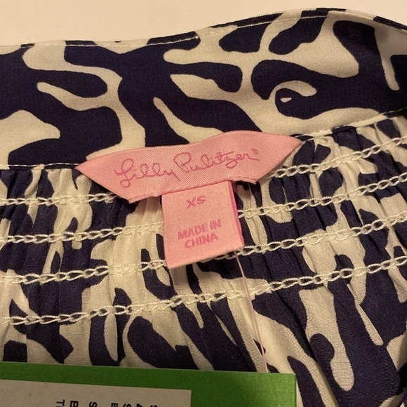 Lilly Pulitzer Treasure blouse net size xs - Picture 2 of 9